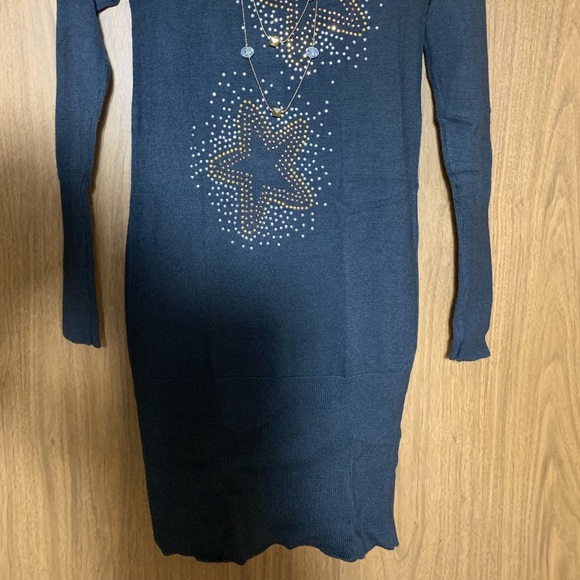 85 Knitted Tunic with Stars - Picture 3 of 4